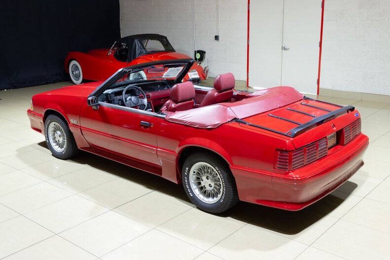 Used 1989 Ford Mustang GT RWD image 12