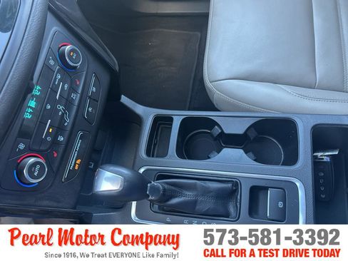 Used 2017 Ford Escape Titanium AWD/4WD image 19