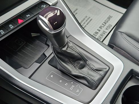 Used 2023 Audi Q3 2.0T Premium Plus w/ Premium Plus Package image 17