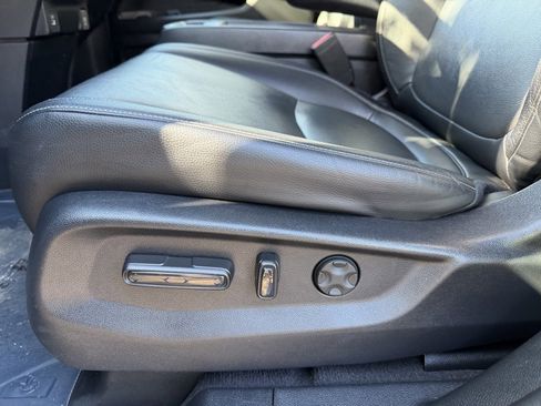 Used 2024 Honda Odyssey EX-L image 18