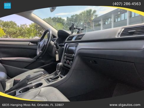 Used 2014 Volkswagen Passat 1.8T SE FWD image 26