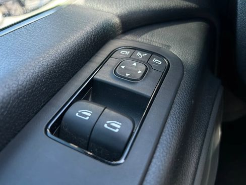 Used 2022 Mercedes-Benz Sprinter 2500 image 10