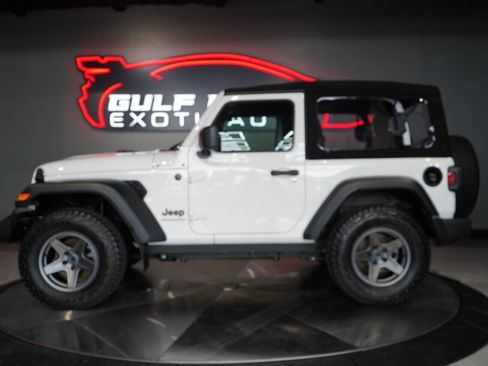 Used 2024 Jeep Wrangler Sport image 19
