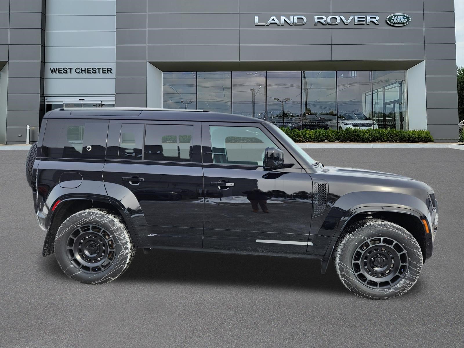 New 2026 Land Rover Defender 110 OCTA AWD/4WD image 6