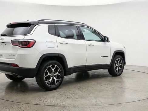 Used 2025 Jeep Compass Limited AWD/4WD image 9