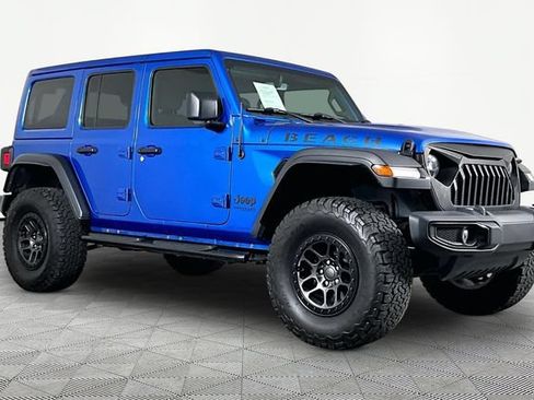 Used 2022 Jeep Wrangler Unlimited Sport w/ Xtreme Recon 35" Tire Package AWD/4WD image 3