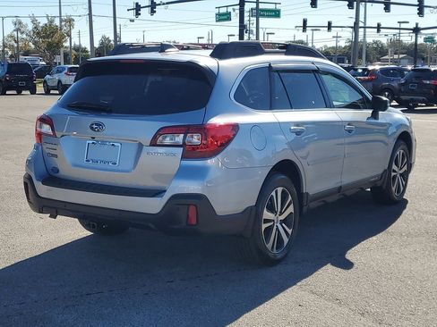 Used 2018 Subaru Outback 2.5i Limited image 35