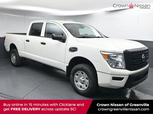 Used 2022 Nissan Titan S image 1
