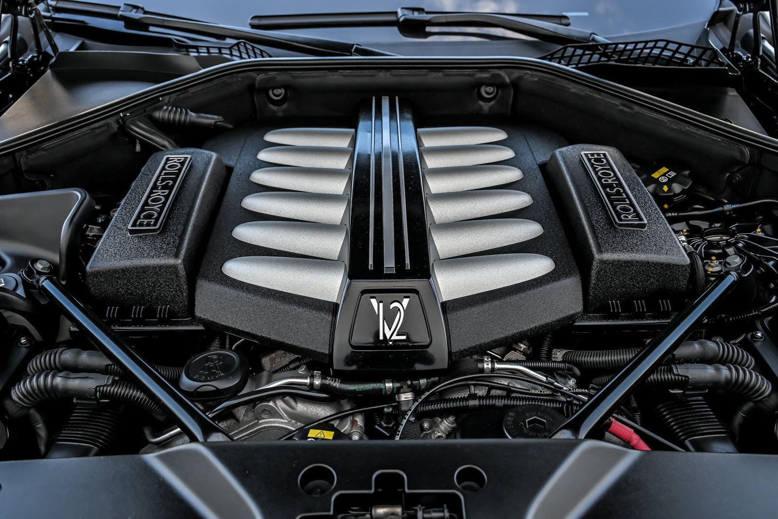 Used 2016 Rolls-Royce Wraith RWD image 19