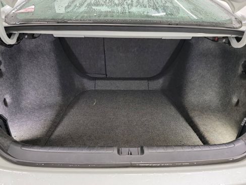 Used 2018 Honda Accord EX image 26