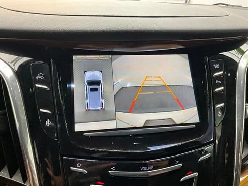 Used 2016 Cadillac Escalade Luxury AWD/4WD image 3