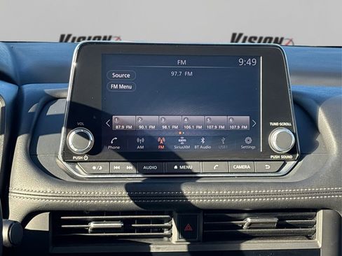 Certified 2025 Nissan Rogue SV image 20