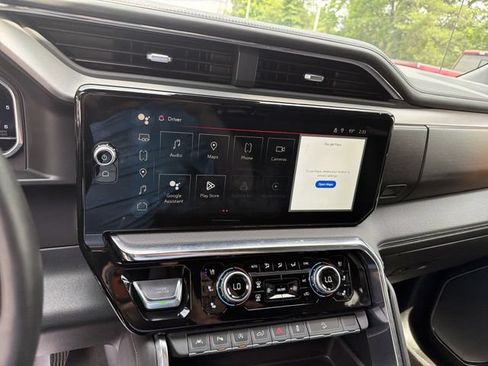 Used 2025 GMC Sierra 1500 Denali w/ Denali Reserve Package AWD/4WD image 13