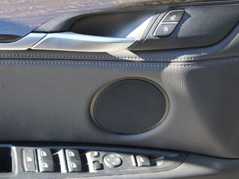 Used 2018 BMW X5 xDrive40e image 10