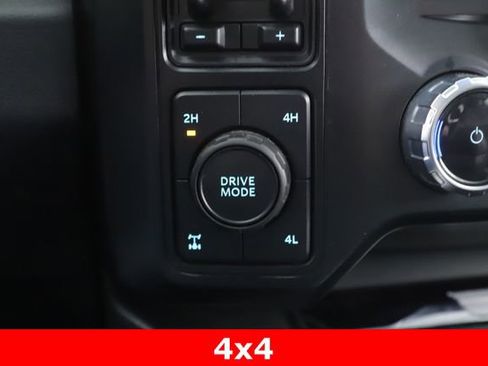 Used 2023 Ford F250 Lariat w/ Lariat Ultimate Package AWD/4WD image 27