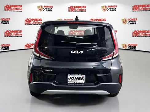 Used 2025 Kia Soul LX w/ LX Technology Package image 13