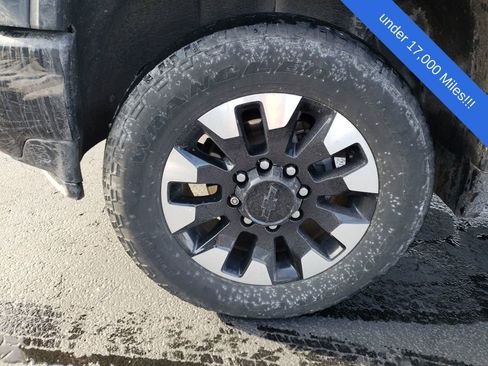 Used 2020 Chevrolet Silverado 2500 Custom w/ Custom Value Package image 23