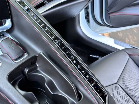 Used 2023 Chevrolet Corvette Stingray Premium Cpe w/ Z51 Performance Package RWD image 41