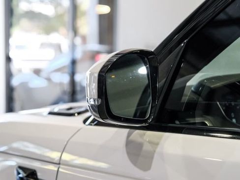 Used 2019 Land Rover Range Rover Sport HSE image 32