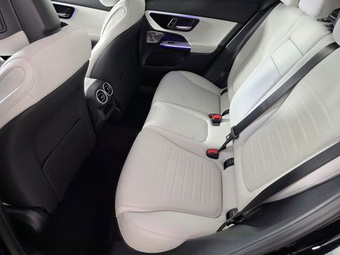 New 2026 Mercedes-Benz GLC 300 image 11
