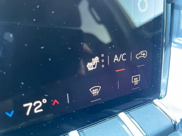 Used 2026 GMC Acadia Elevation w/ Elevation Premium Package FWD image 27