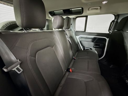 Used 2023 Land Rover Defender 110 image 26