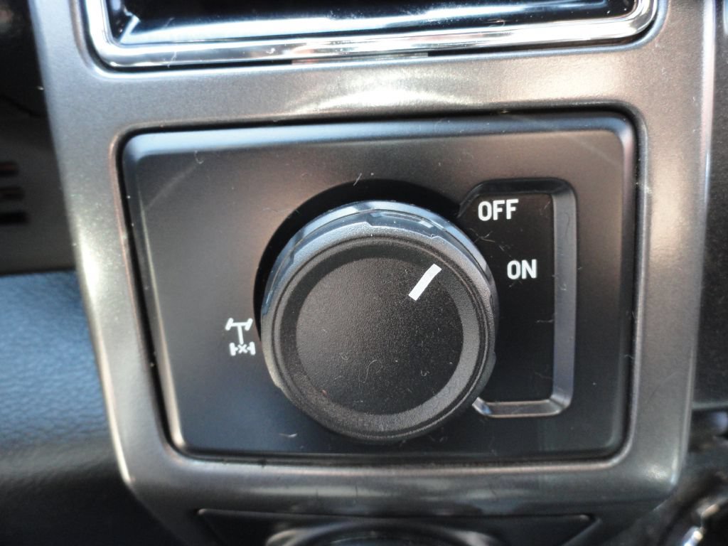 Used 2018 Ford F150 XLT w/ Equipment Group 302A Luxury RWD image 18