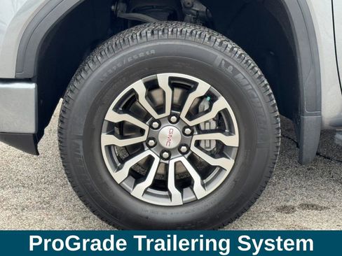 Used 2021 GMC Sierra 1500 AT4 w/ AT4 Premium Package image 37