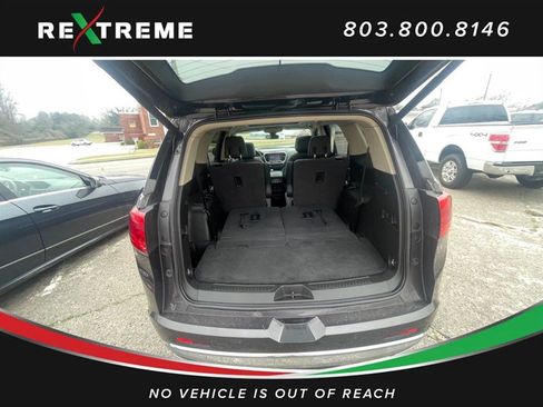 Used 2017 GMC Acadia Denali w/ Technology Package image 17