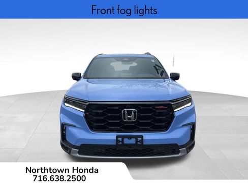 Used 2025 Honda Pilot TrailSport image 10