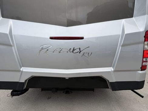 Used 2017 Mercedes-Benz Sprinter 3500 image 15