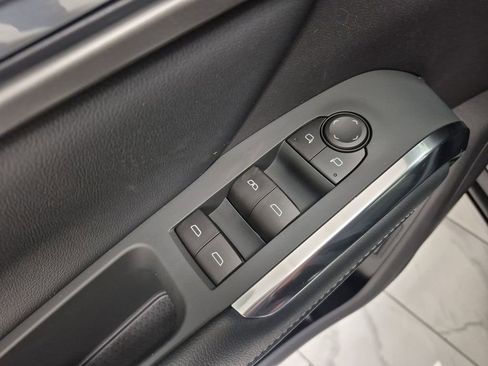 New 2026 Chevrolet Traverse LT w/ Midnight/Sport Edition image 24