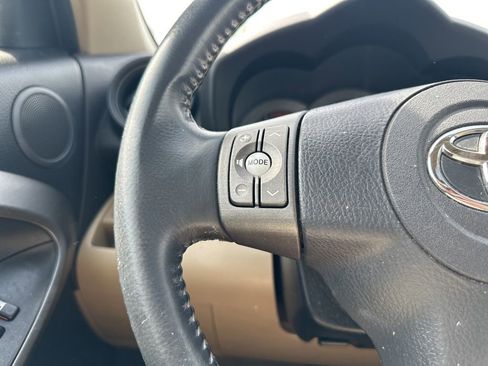 Used 2009 Toyota RAV4 Limited AWD/4WD image 22