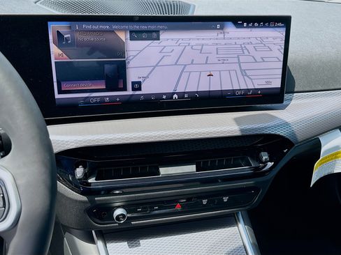 New 2026 BMW 330i Sedan w/ M Sport Package RWD image 9
