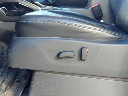 Used 2022 Nissan Frontier PRO-4X w/ Pro-4X Premium Package image 11