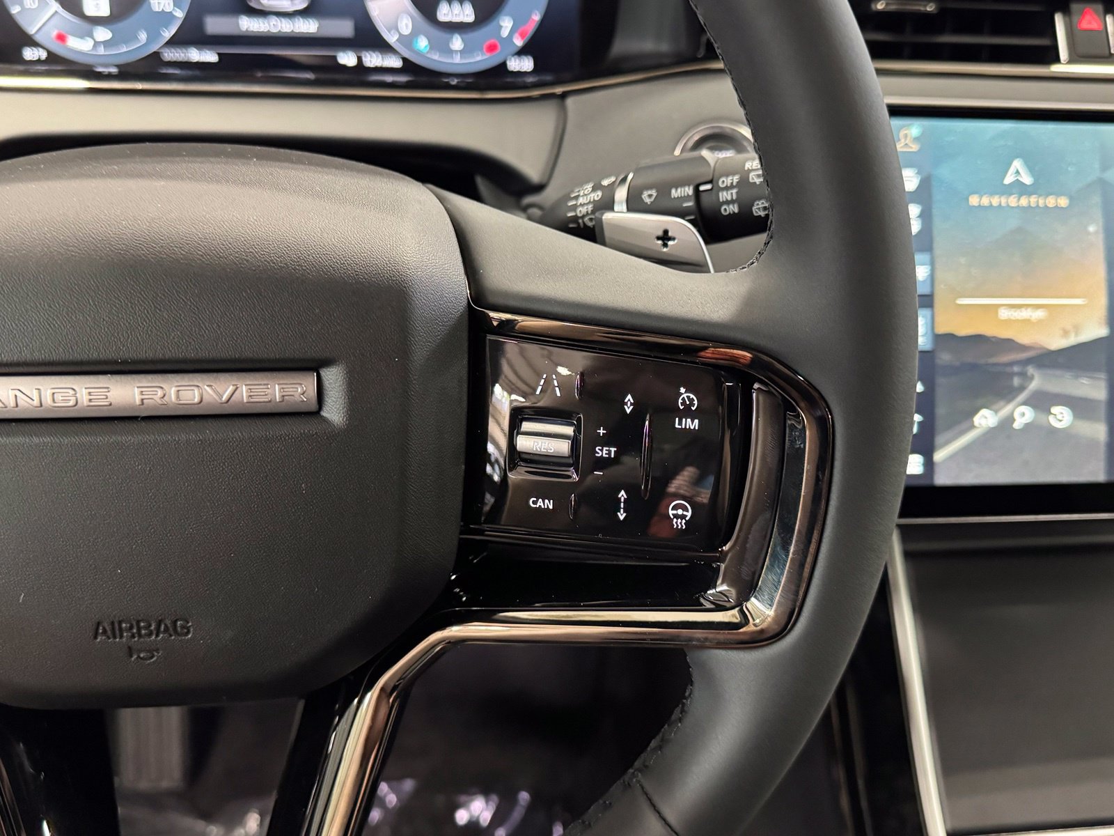 New 2026 Land Rover Range Rover Evoque S AWD/4WD image 20
