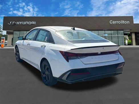 New 2026 Hyundai Elantra Sport FWD image 8