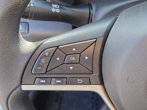 Used 2022 Nissan Altima 2.5 SV FWD image 23