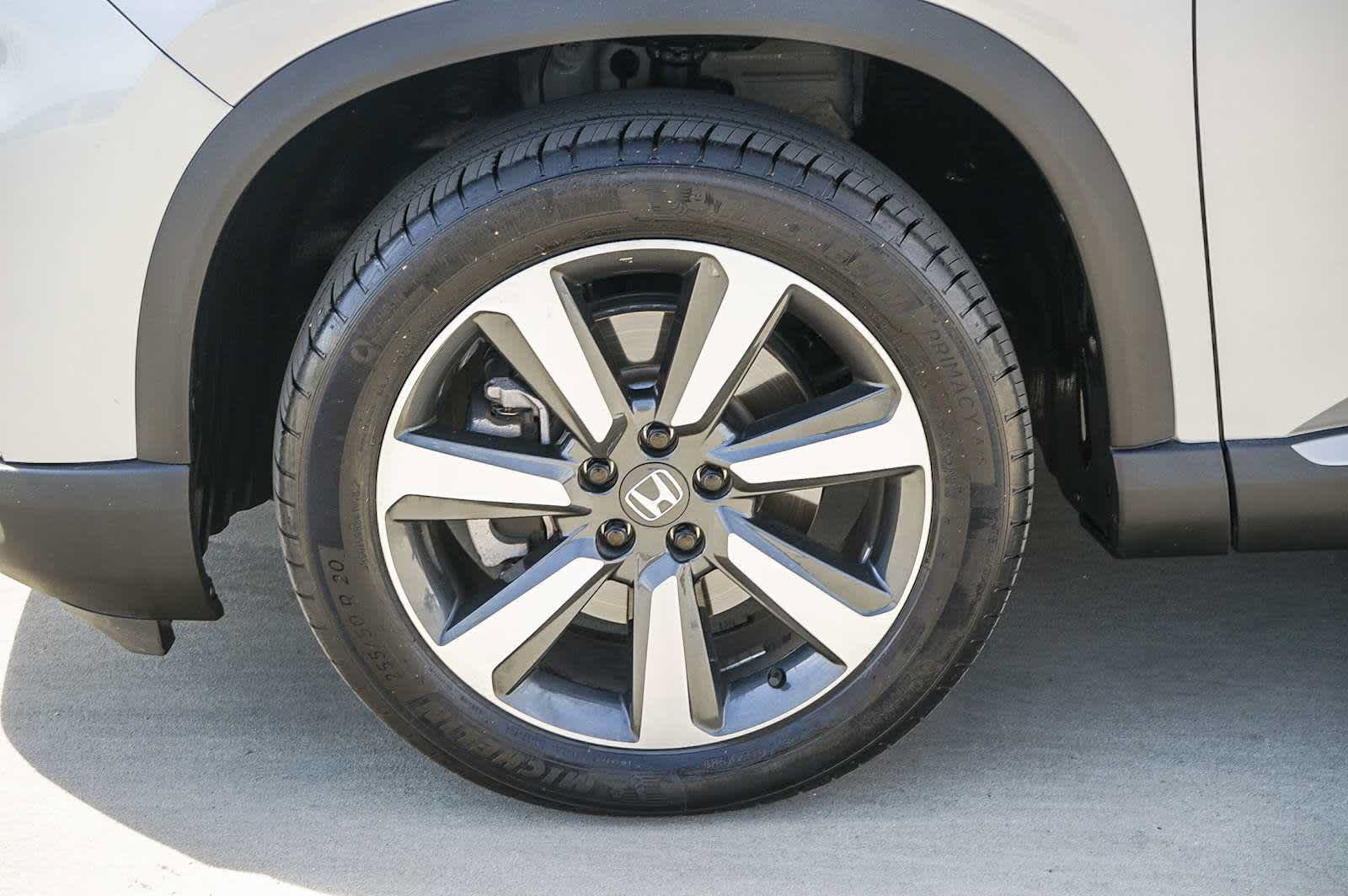 Used 2023 Honda Pilot Touring image 13