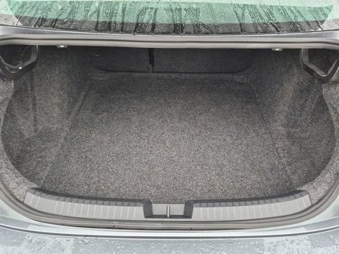 Used 2025 Volkswagen Jetta SE FWD image 22