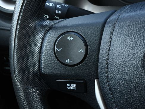 Used 2016 Toyota RAV4 LE image 25