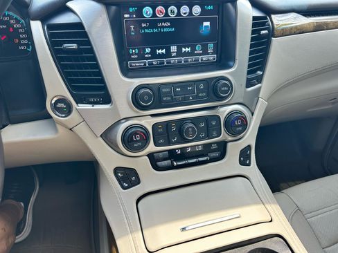 Used 2017 GMC Yukon Denali w/ Open Road Package RWD image 3