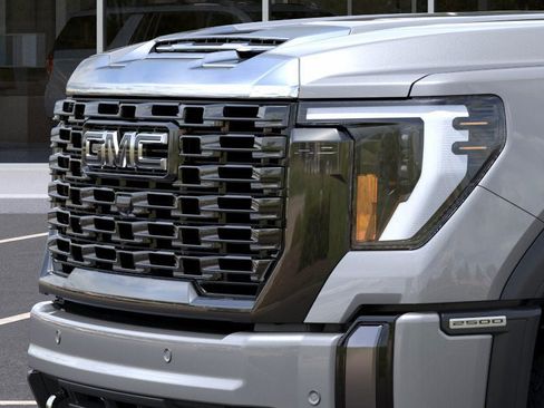 New 2026 GMC Sierra 2500 Denali Ultimate AWD/4WD image 13
