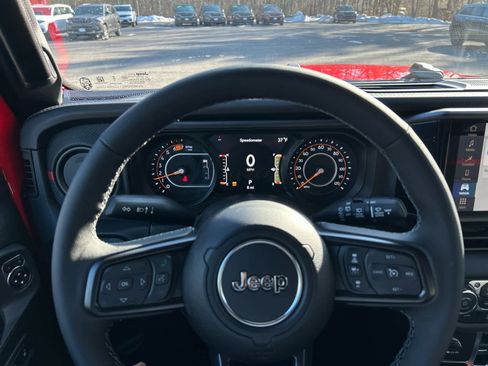 New 2026 Jeep Wrangler Unlimited Rubicon image 15