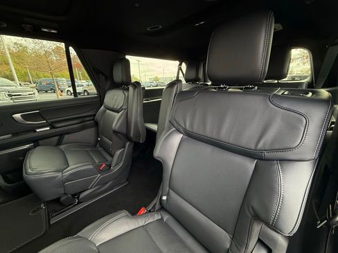 New 2025 Ford Expedition Max Platinum w/ Stealth Performance Package image 28