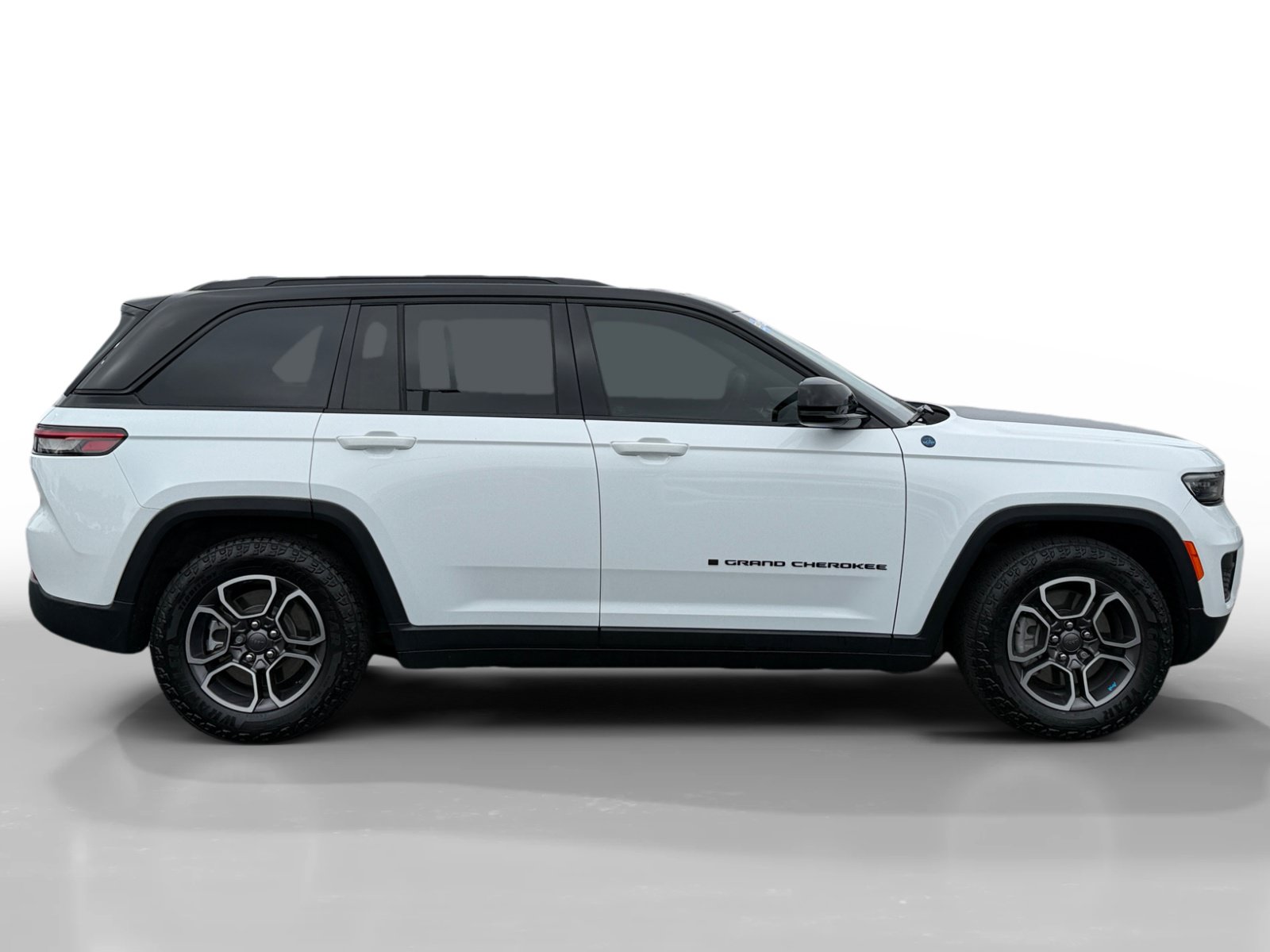 Used 2022 Jeep Grand Cherokee Trailhawk AWD/4WD image 6