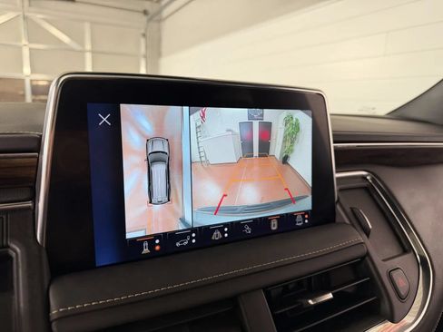 Used 2023 Chevrolet Tahoe Premier w/ Advanced Technology Package AWD/4WD image 30