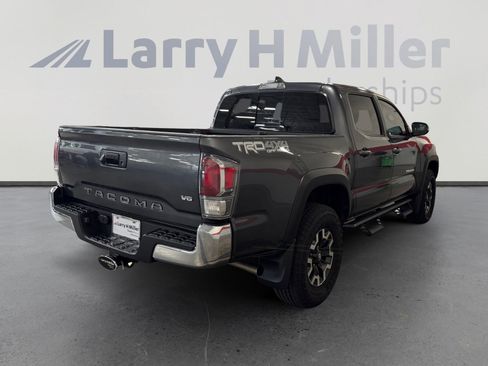 Certified 2023 Toyota Tacoma TRD Off-Road AWD/4WD image 5