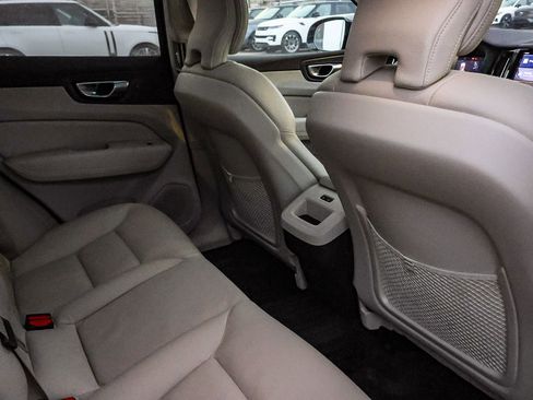 Used 2025 Volvo XC60 B5 Core w/ Protection Package Premier image 21