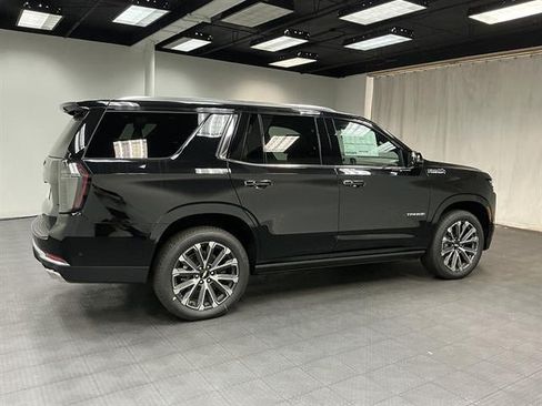New 2026 Chevrolet Tahoe High Country AWD/4WD image 6